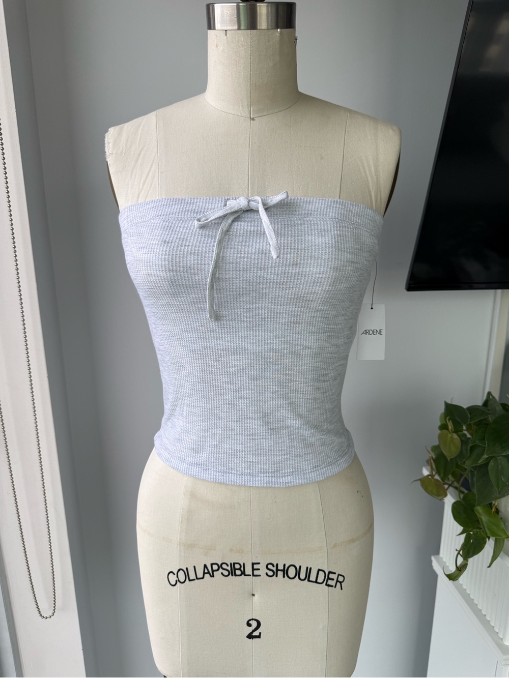 Gray Ribbed Strapless Tube Top
